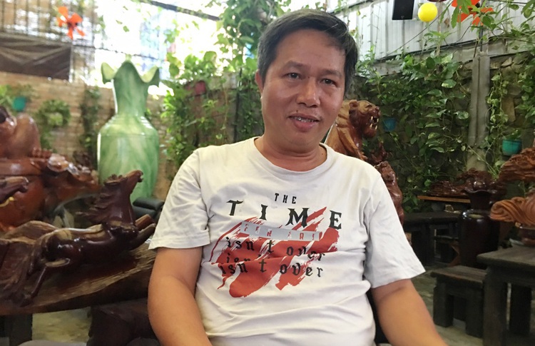Saigon photographer caters free wedding photoshoots for the disabled