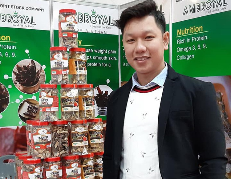 Vietnamese teacher turns businessman with buffalo, catfish as competitive aces
