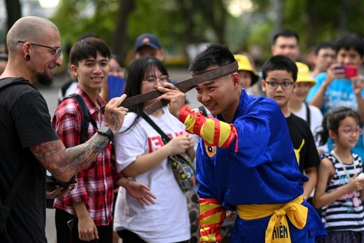 Ancient eye-popping martial art gains popularity in modern Vietnam