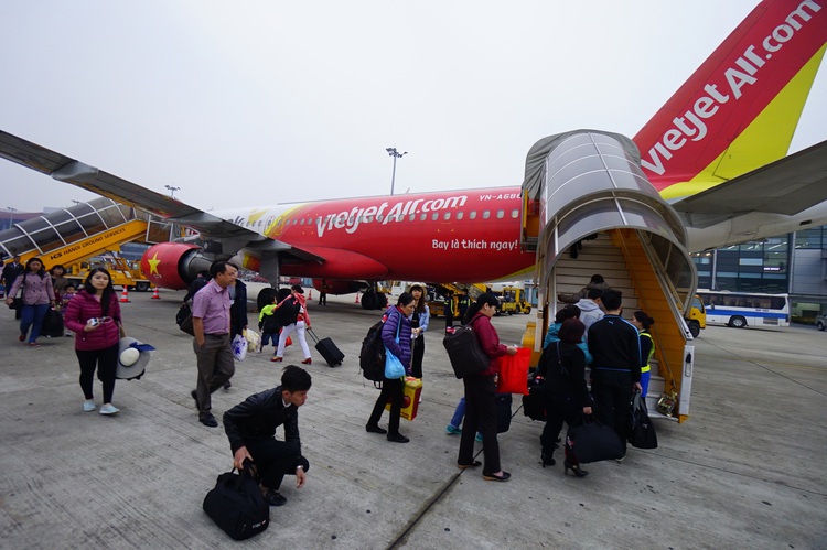 Vietnamese airlines speed up recovery following COVID-19 epidemic
