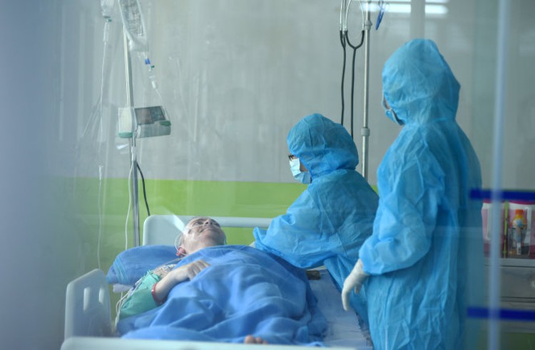 Vietnam says will discharge sickest COVID-19 patient from hospital soon