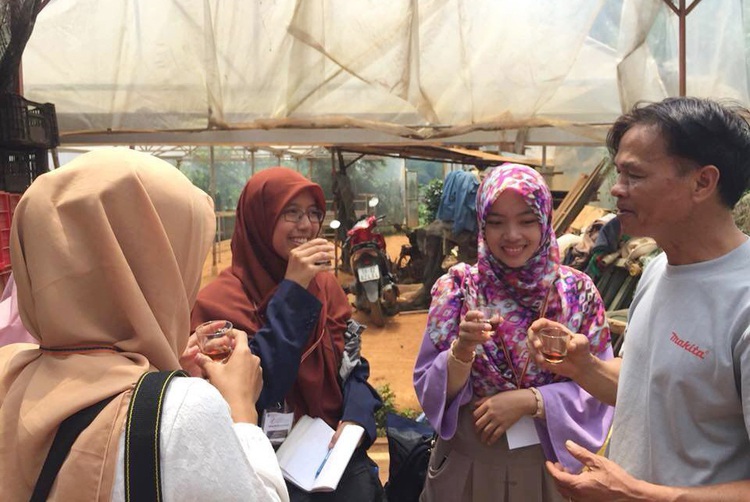Vietnamese farmer turns side hustle into world-class specialty coffee plantation
