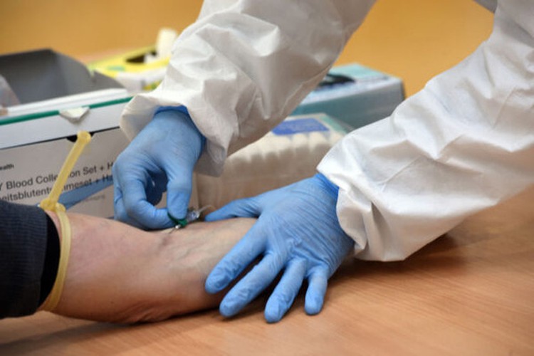 Chinese who illegally entered Vietnam tests negative for coronavirus