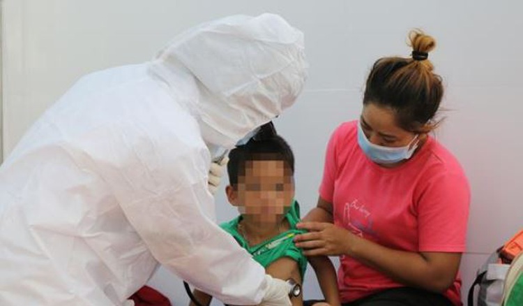 Anti-vaxxers a roadblock in fight to control Vietnam's diphtheria outbreak