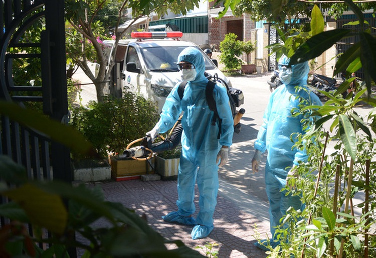Vietnam to test suspected COVID-19 case in Da Nang for fifth time before confirmation