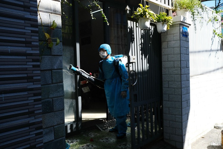 Vietnam announces more local COVID-19 infections in Da Nang, Quang Ngai
