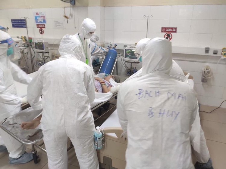 Vietnam reports 3 imported COVID-19 cases, total now 866