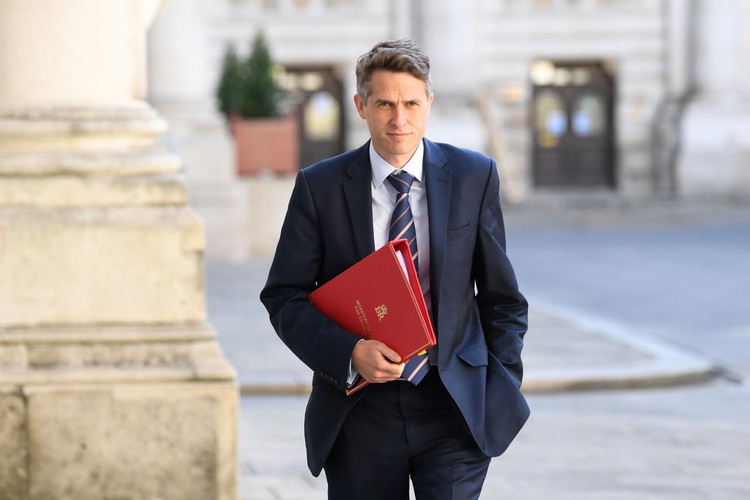 Last-minute change to English exam grading after COVID controversy