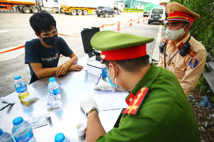 Breakfast @ Tuoi Tre News – August 23