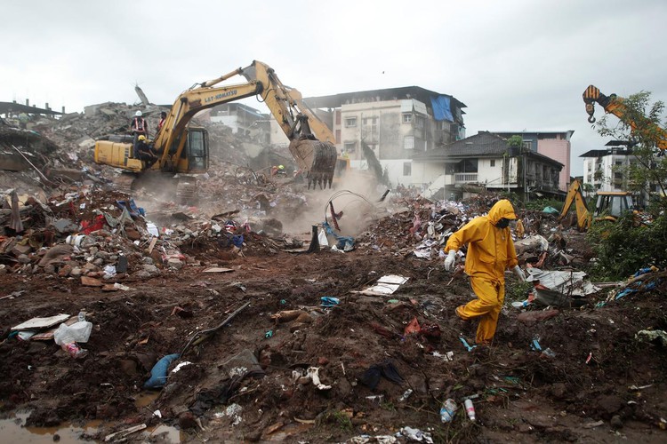 More than 60 survivors pulled from collapsed building in India