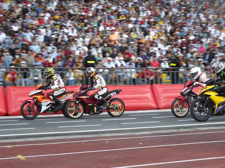 Vietnam cancels annual National Day motorcycle racing