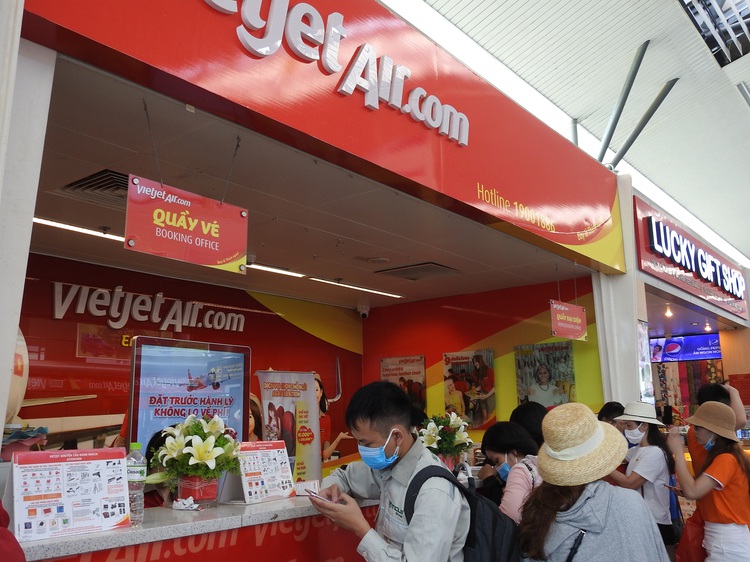 Airlines, railway operators announce transport schedules for Da Nang routes