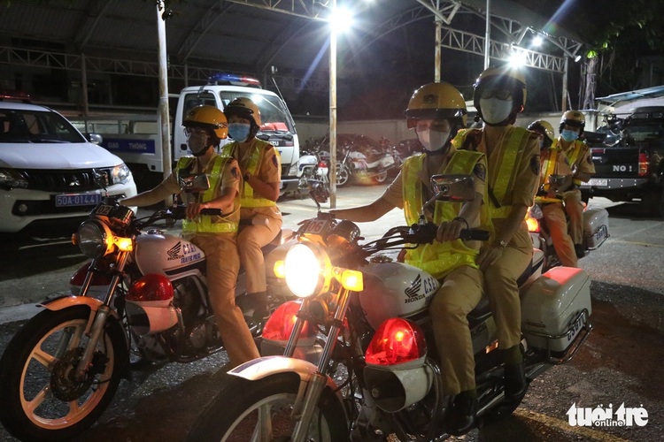 All-female police squad patrols Saigon streets at night