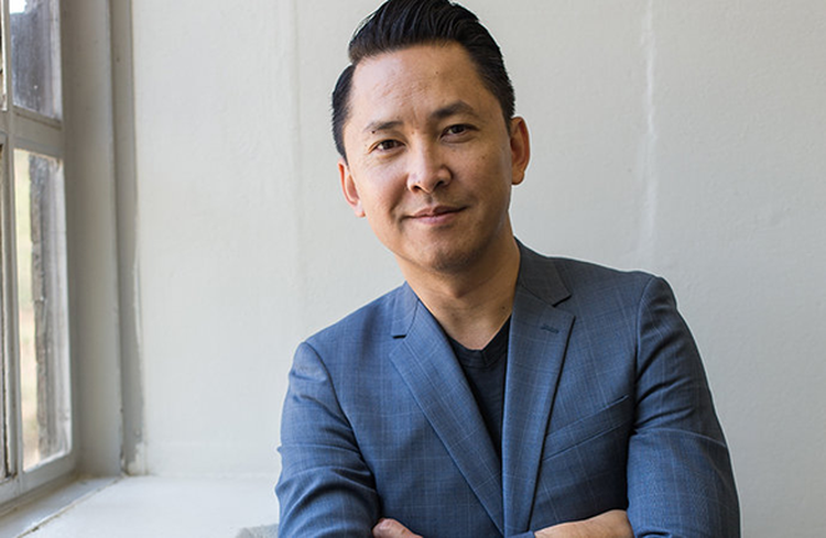 Vietnamese American Pulitzer winner elected to Pulitzer prize board