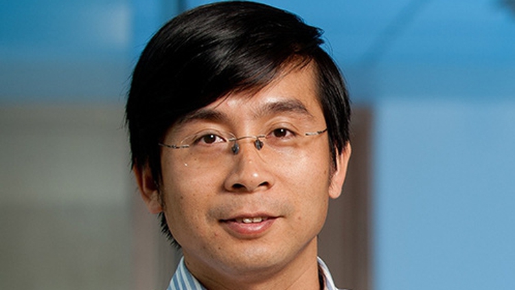 Vietnamese professor appointed 6G research chair in UK