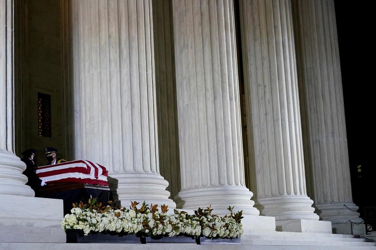 Trump plans to nominate conservative judge Amy Coney Barrett to Supreme Court