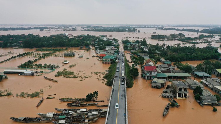 Southeast Asia flood deaths near 40 as new storm approaches