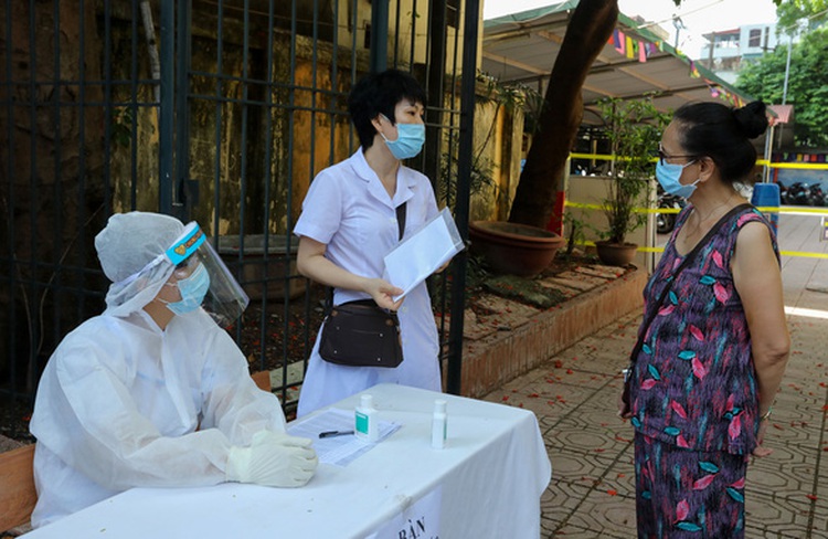 Vietnam documents 12 imported coronavirus cases, all Vietnamese returnees from abroad