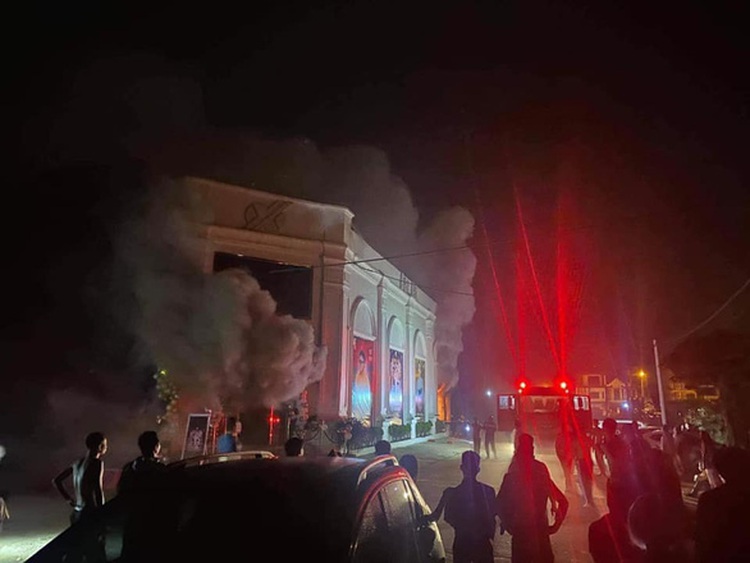 Three dancers killed in conflagration at Vietnam club
