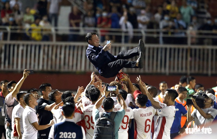 Military-owned club crowned champions of Vietnam football league