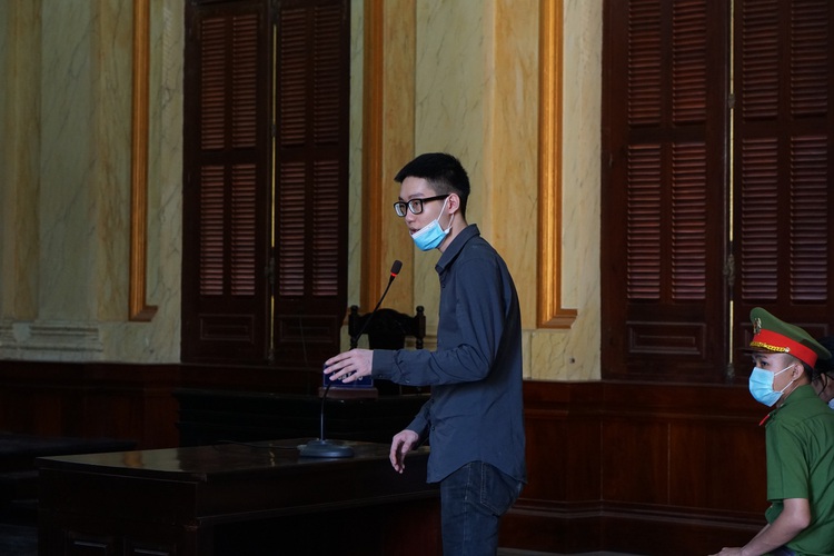 3 Chinese sentenced to combined 38 years in jail for fraud in Vietnam