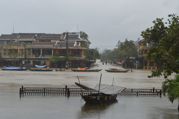 Hoi An ravaged by third flood within a month