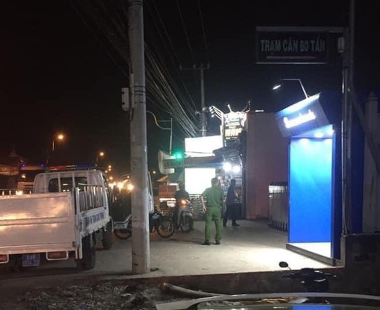 Vietnamese man arrested for hammering ATM due to wrong cash dispensation
