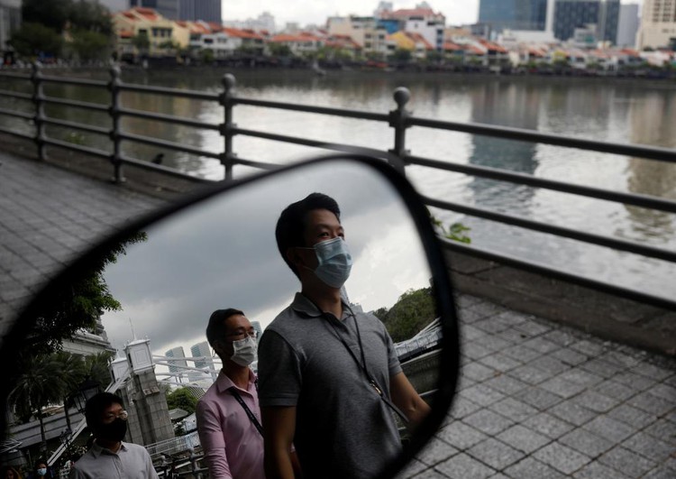 Singapore approves Pfizer's COVID-19 vaccine in Asia first