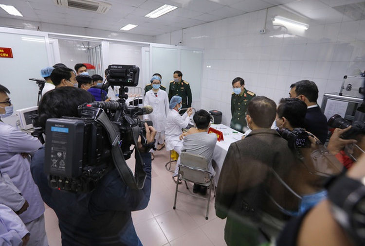 Vietnam tests COVID-19 vaccine on 60 people
