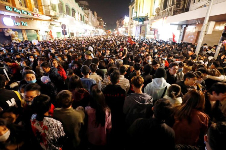 Vietnam reports first case of new coronavirus variant