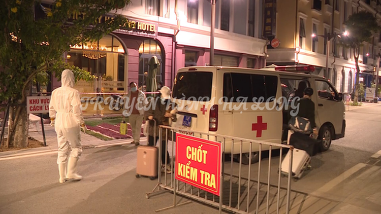 Vietnamese returnee from US found positive for COVID-19 after leaving quarantine center