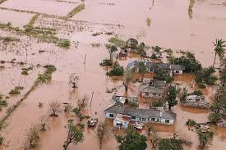 480,000 killed by extreme weather this century: analysis