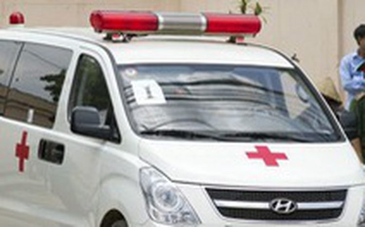 Three assaulted with knife over karaoke noise feud in Ho Chi Minh City