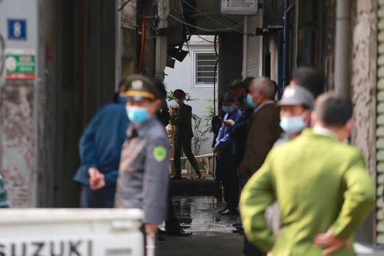 Four men die after burning joss papers in Hanoi