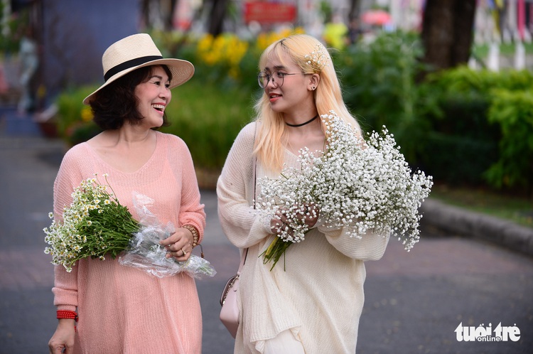 Flower festival in Saigon's Phu My Hung scaled down for COVID-19 prevention