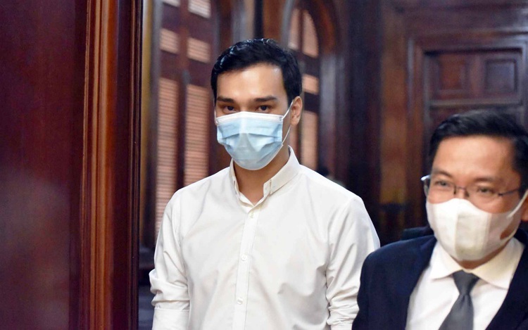 Vietnamese flight attendant receives suspended sentence for causing COVID-19 spread
