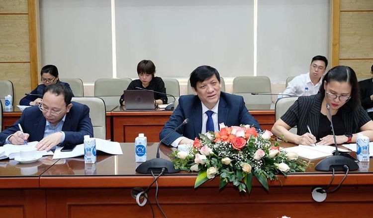 Vietnam seeks COVID-19 vaccine supply from Russia, China, India