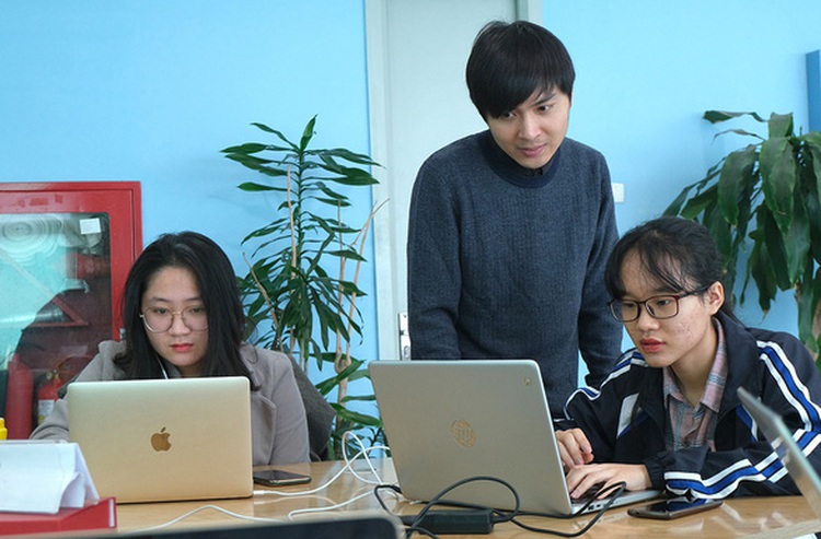 Vietnamese man creates ‘special box’ app for youth