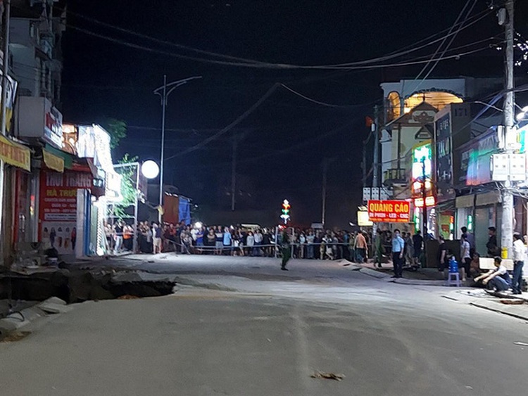 Well drilling triggers massive sinkhole in Hanoi