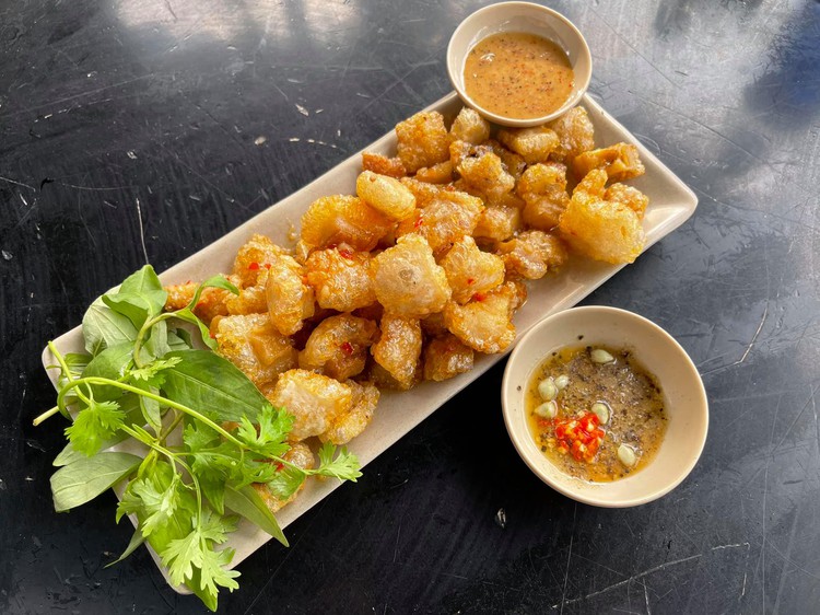 The social media post about fried pork fat that took Vietnam’s netizens by storm