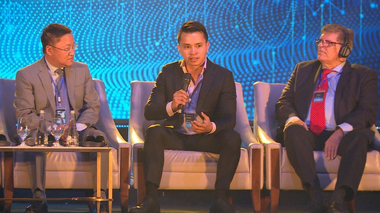 Vietnamese-American man builds easy investment platform