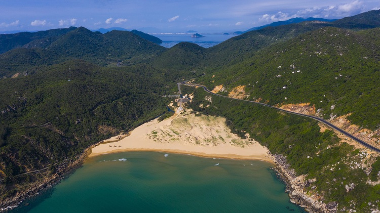 Vietnam’s coastal central region looks stunning in these aerial photos