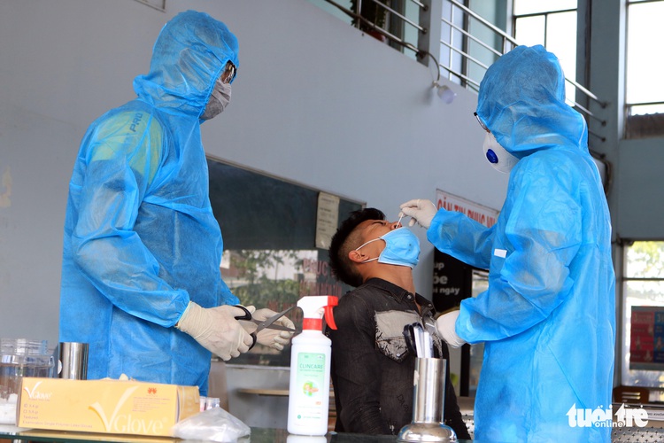 Ho Chi Minh City authorities tracing direct contacts of three border jumpers from Cambodia