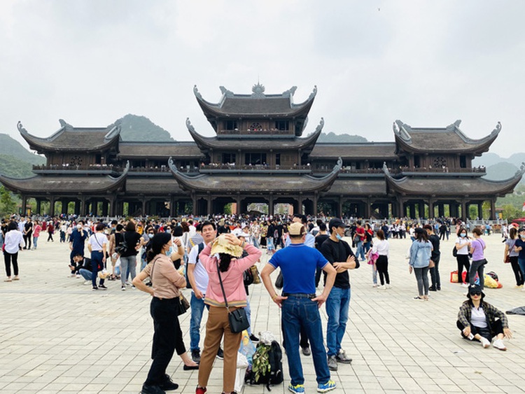 Vietnam Buddhist Sangha to hold head monks accountable for COVID-19 safety in pagodas