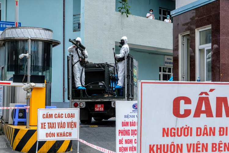 Vietnam reports highest-ever 24-hour surge in local coronavirus infections