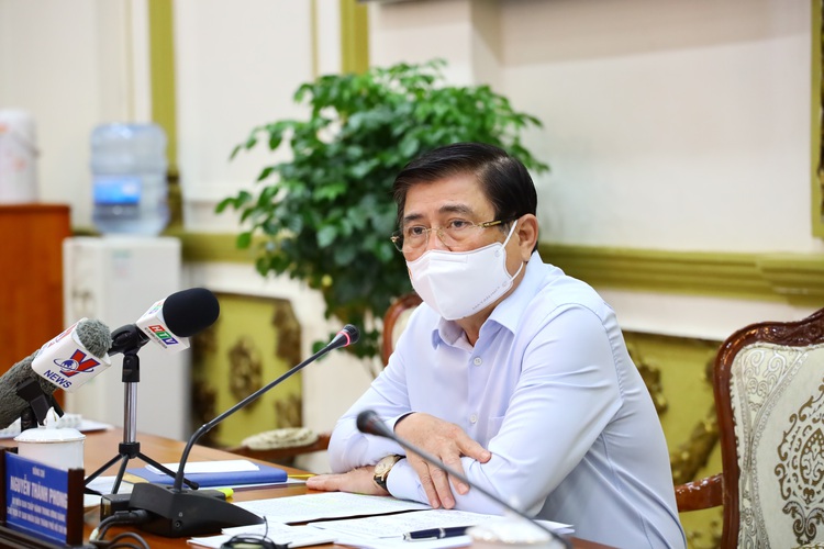 Ho Chi Minh City sees positive socio-economic signs in January-April