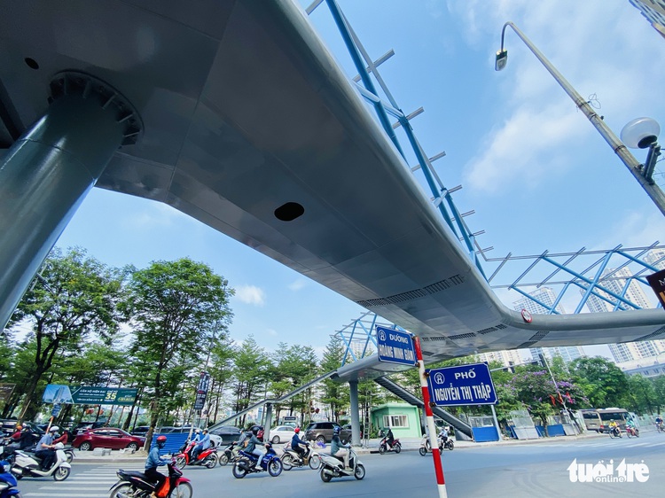 Hanoi to open new Y-shaped footbridge next month