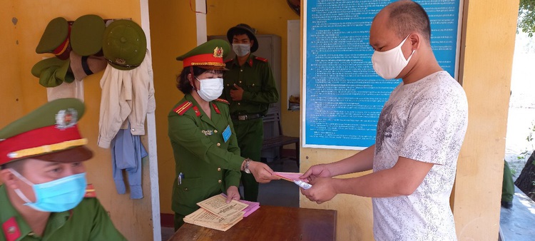 Detainees vote in Vietnam legislative election