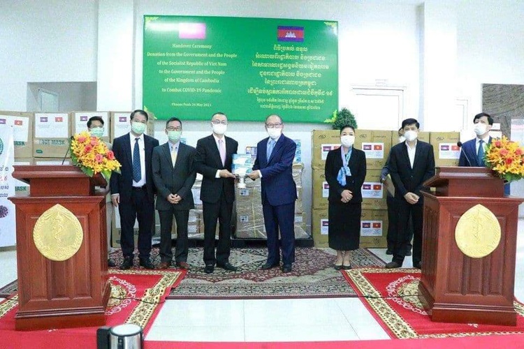 Vietnam offers ventilators, medical masks to assist COVID-19 response in Cambodia