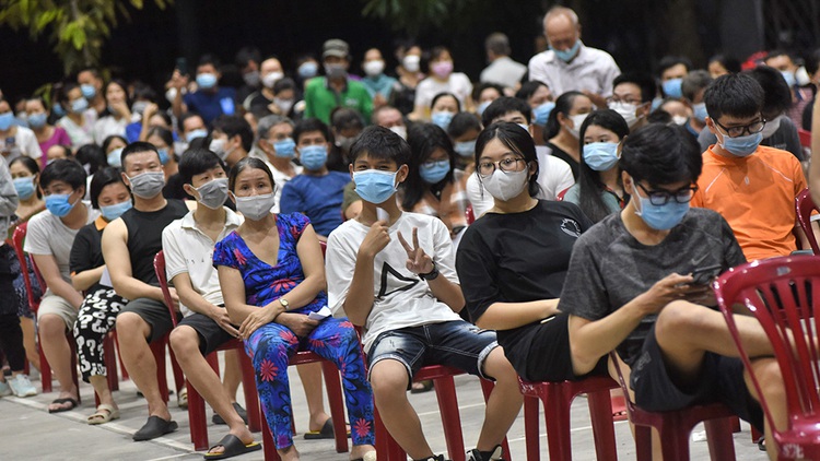 Ho Chi Minh City to collect 50,000 single samples a day for COVID-19 testing